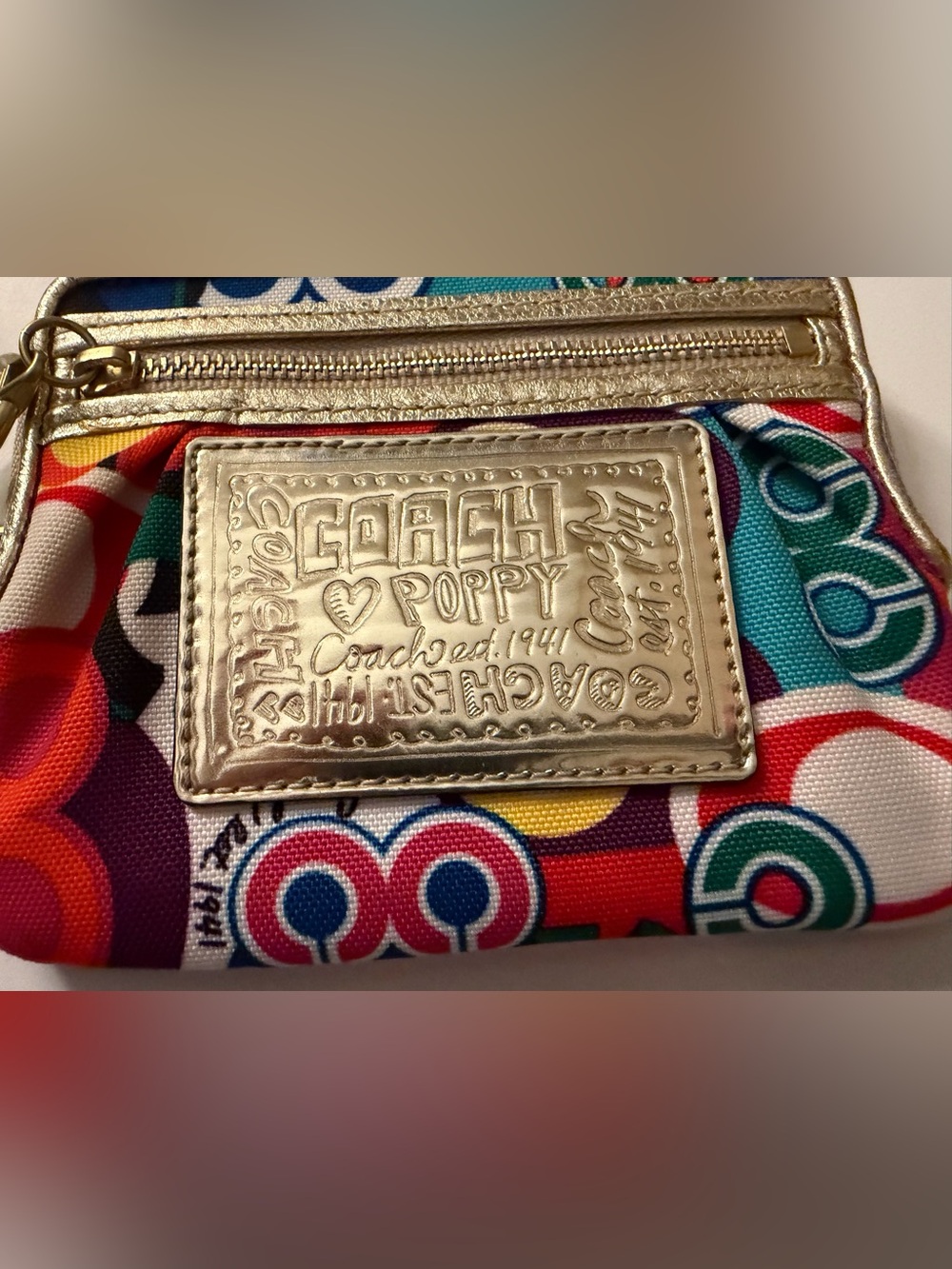 Coach Poppy Multicolor Pop Art Signature Wristlet with Gold Plaque - Picture 2 of 7